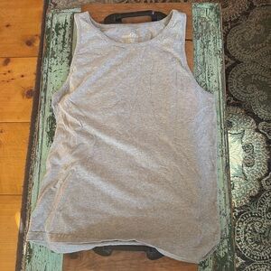 gray trader bay tank top like new condition